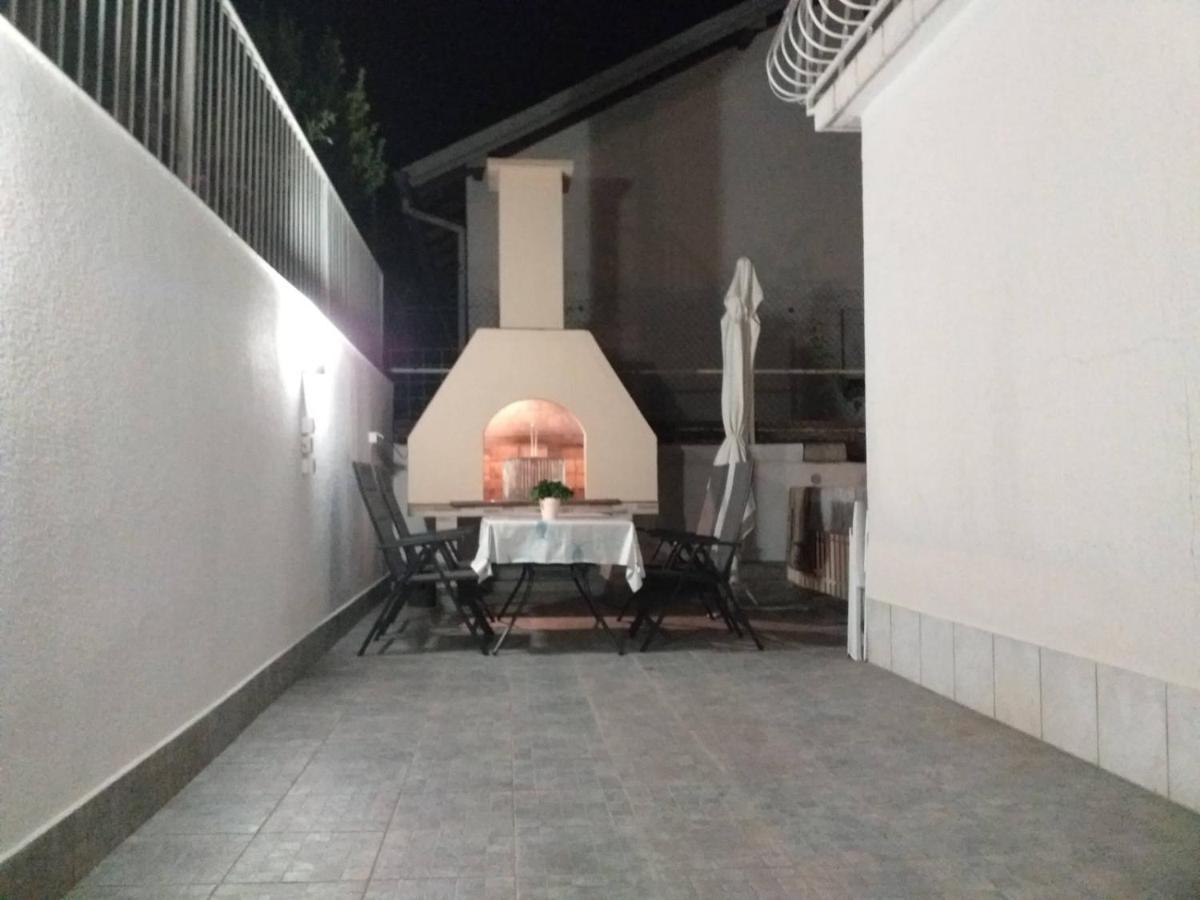 Apartment Matej Trogir Exterior foto